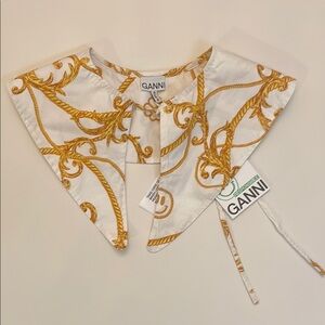 Ganni White and Gold Collar